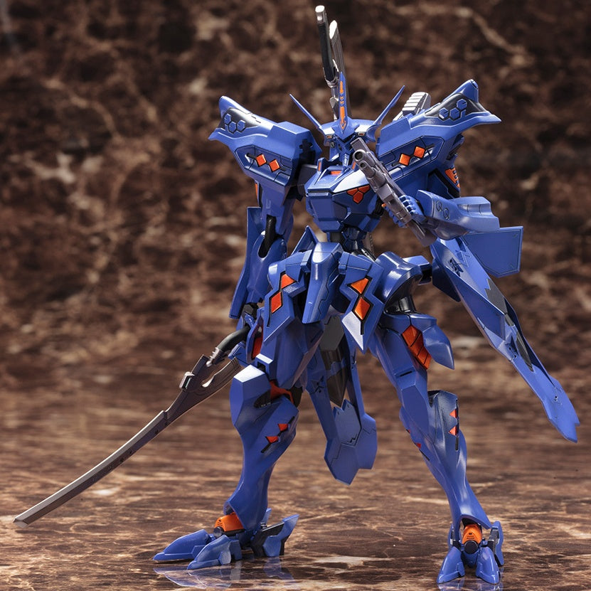 Takemikazuchi Type-00R Imperial Royal Guard, 16th Battalion Commander Machine 1/144 (Muv-Luv)